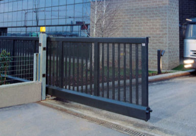 Otomatik Bahçe ve Garaj Kapıları